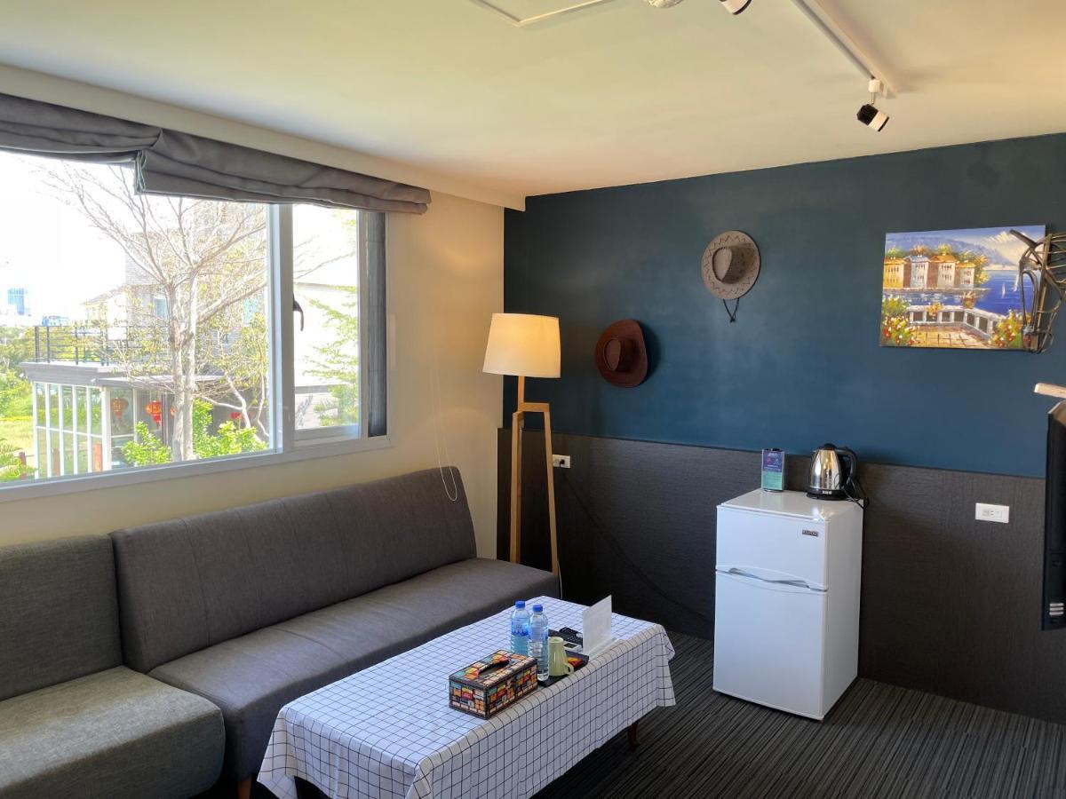 Breeze And Waves Hostel Jinning Εξωτερικό φωτογραφία
