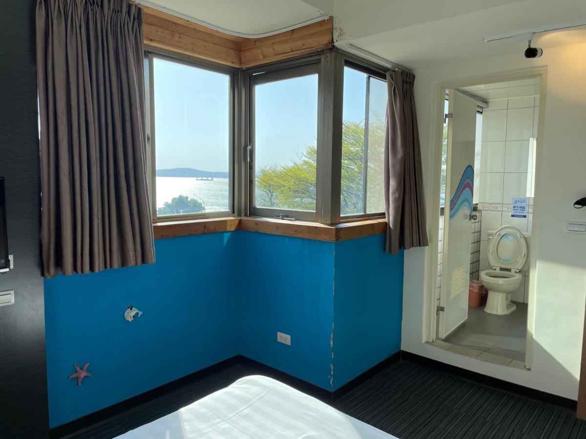 Breeze And Waves Hostel Jinning Εξωτερικό φωτογραφία