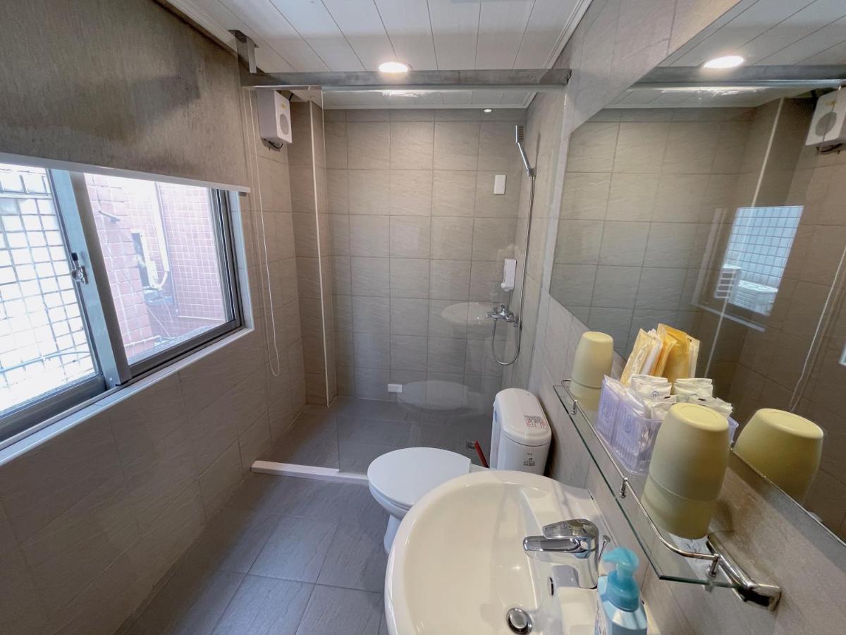 Breeze And Waves Hostel Jinning Εξωτερικό φωτογραφία