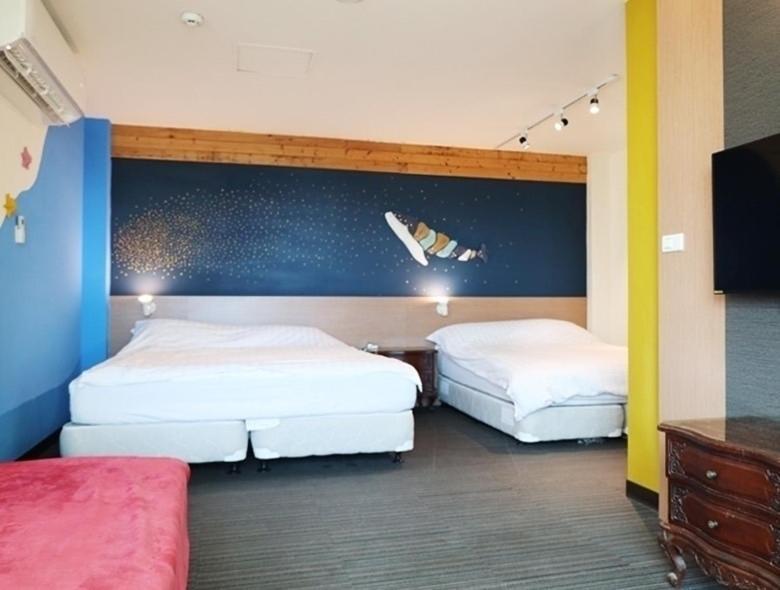 Breeze And Waves Hostel Jinning Εξωτερικό φωτογραφία