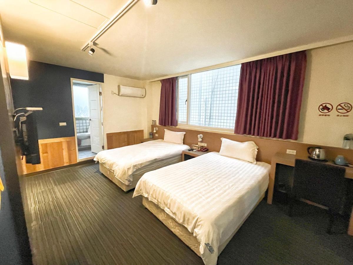 Breeze And Waves Hostel Jinning Εξωτερικό φωτογραφία