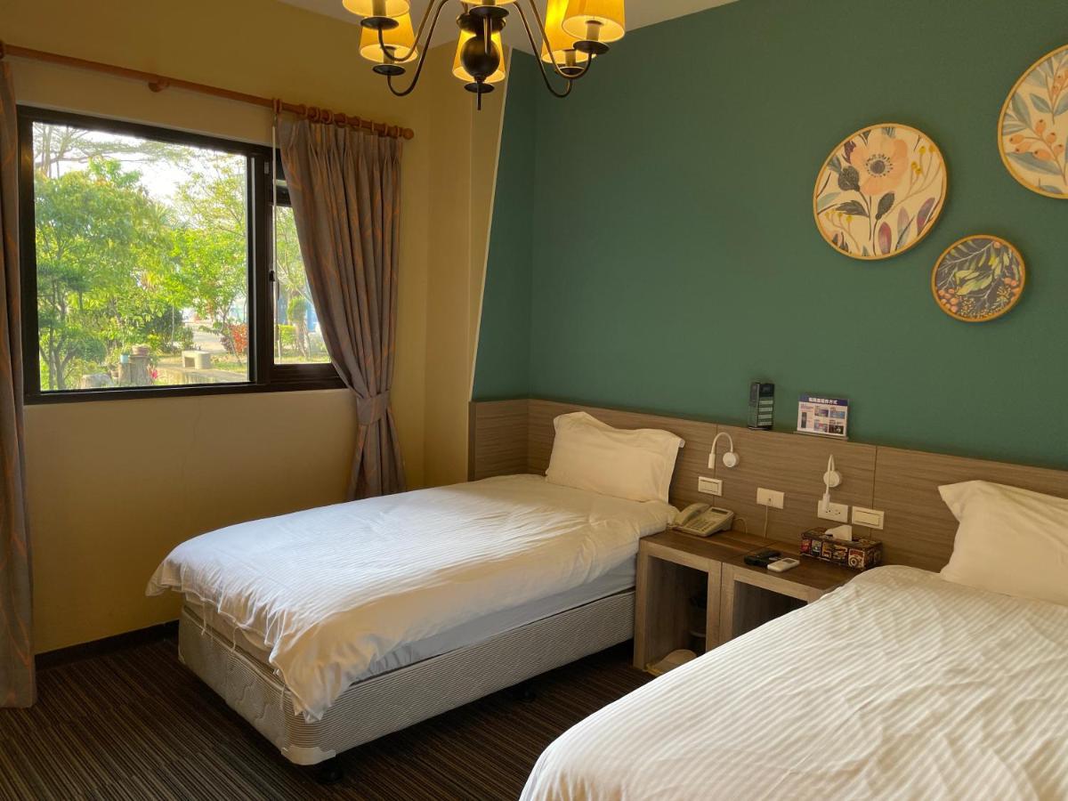 Breeze And Waves Hostel Jinning Εξωτερικό φωτογραφία