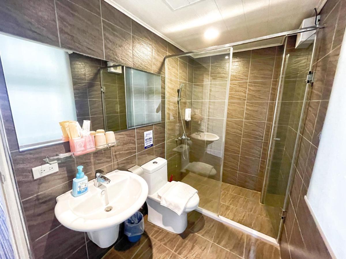 Breeze And Waves Hostel Jinning Εξωτερικό φωτογραφία