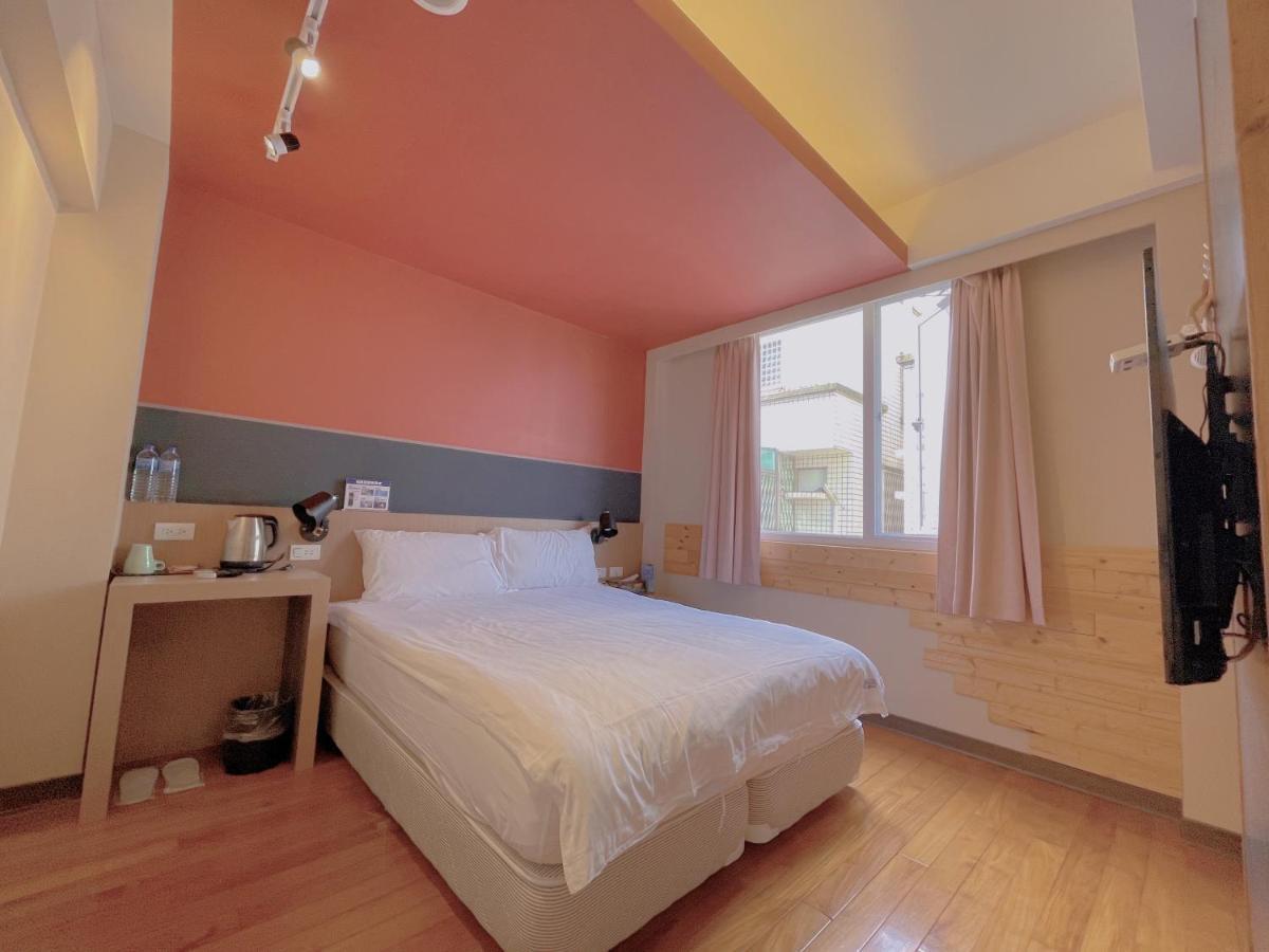 Breeze And Waves Hostel Jinning Εξωτερικό φωτογραφία