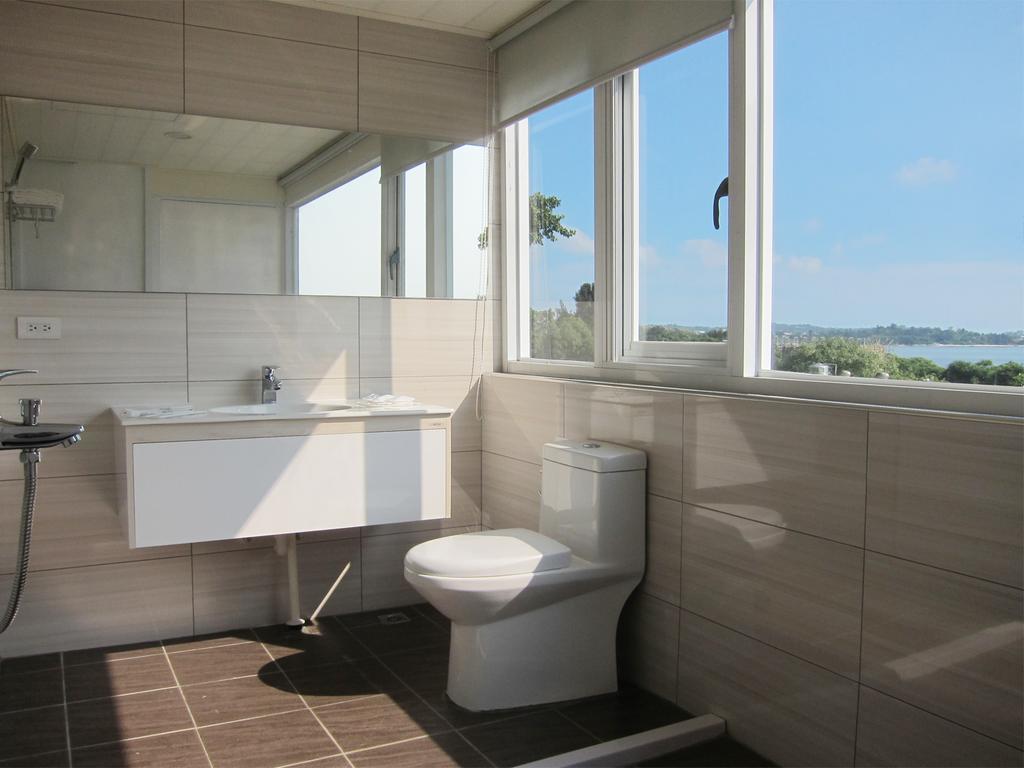 Breeze And Waves Hostel Jinning Εξωτερικό φωτογραφία